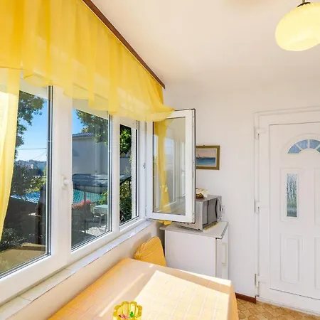 Cuffic * Novi Vinodolski